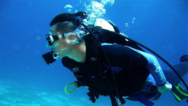 对话“7.1级地震中冷静完成开颅手术”医生:当时没想太多,病人在哪我们就在哪